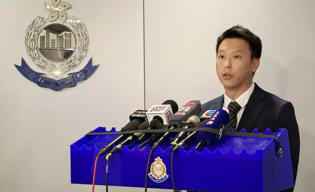 警方毒品調查科行動組高級督察陳源勳向傳媒簡報案情。