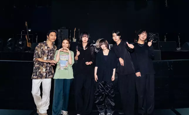 PER SE與日本樂隊culenasm合作。