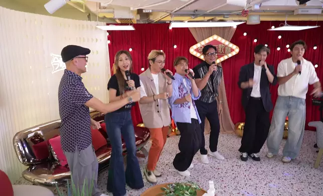 陳友、張與辰、趙浚承、支嚳儀、黃劍文及顏米羔一同獻唱溫拿樂隊《L.O.V.E.》令全場氣氛High爆。