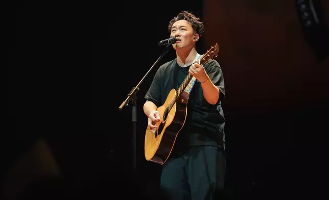 《Fear and Dreams》世界巡迴演唱