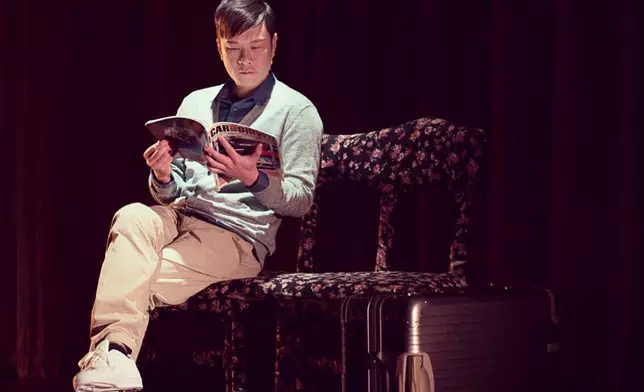 楊尚斌參加模仿黎明比賽奪冠後入行。