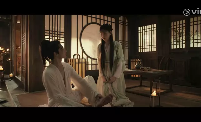 韓立（楊洋飾）和墨彩環（趙晴飾）