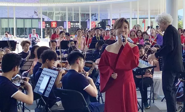 龍婷表示每次跟年輕樂手合作，也會擦出新火花。