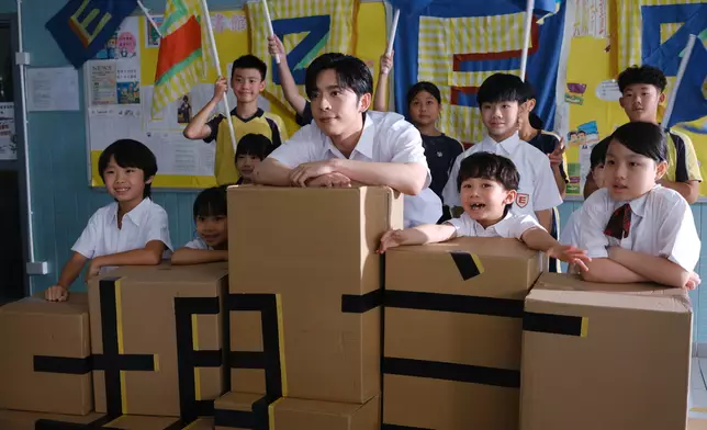 與師弟與師妹大玩「火車捐山窿」。