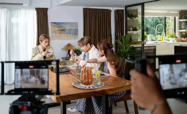 全程以Samsung Galaxy Z Fold7拍攝，大屏幕優勢、多角度拍攝無難度。