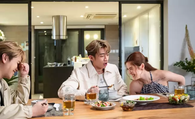 究竟Tyson說了什麼令軒仔和Christy捧腹大笑？