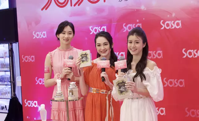 第3組「美麗修護組」：9號陳詠詩、13號袁文靜、14號何詠多