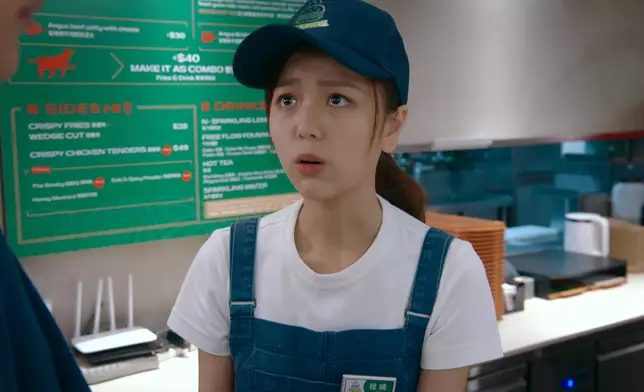 Karen哀求眼神好正。