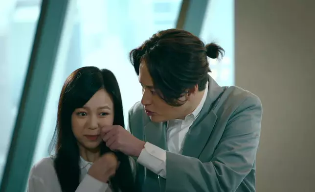 其實胡敏芝同謝東閔唔係淨係胡鬧架，佢哋都有甜蜜場口架。