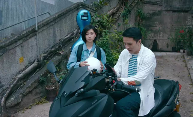 呢場騎電單車戲，簡直係顏值大放送。