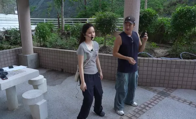 譚哥親自到Michelle平時練習跑步的地方指導。