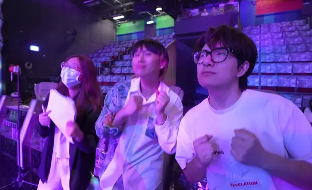 片段可見組員們感情相當好。