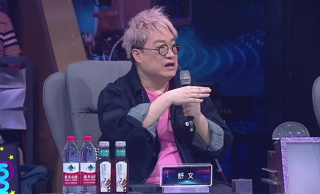 舒文笑稱：（阿公）比當年唱得仲好咗。