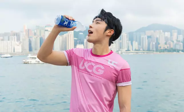 丁子朗最愛姊弟戀。