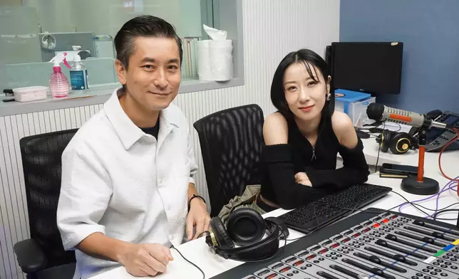 泳兒接受范振鋒邀請接受挑戰首次擔任DJ。