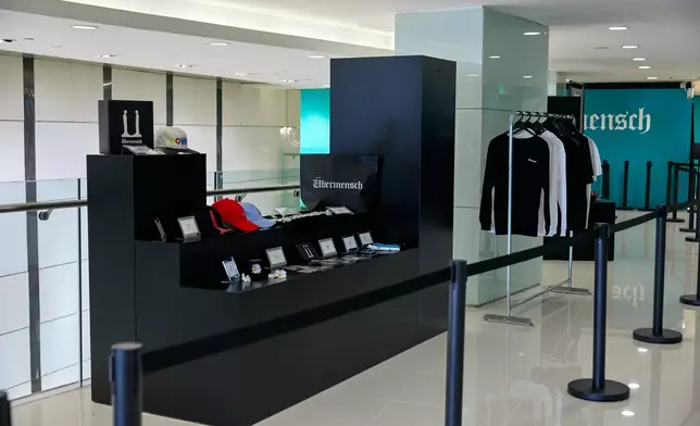 《G-DRAGON MEDIA EXHIBITION : Übermensch》限定周邊商品