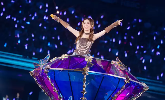 強勢登啟德主場館。