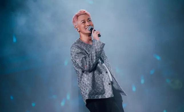 歌手林峯於今年初圓滿完成香港演唱會後，正式宣布啟動闊別近9年的世界巡迴演唱會。