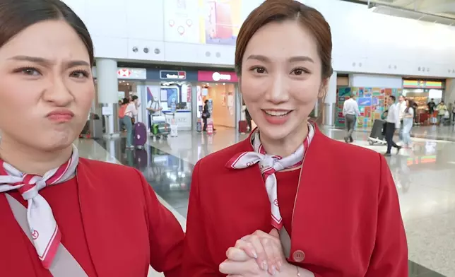 三位港姐輪流向馬國明獻媚，拍出嚟效果幾搞笑。