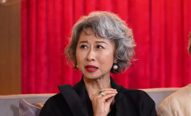 Sally：佢（阿Lam）係一個quiet貓仔。