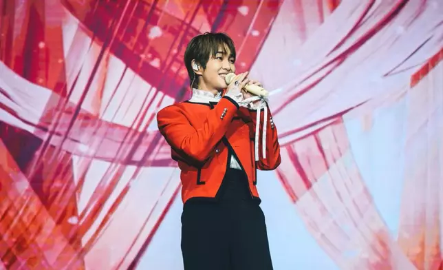 溫流苦練廣東話向在場粉絲表白「好想念你！」。 大會提供圖片