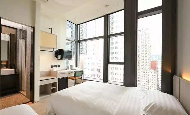 香港都會大學正籌備由酒店改裝為學生宿舍的MU88環境。甯漢豪網誌