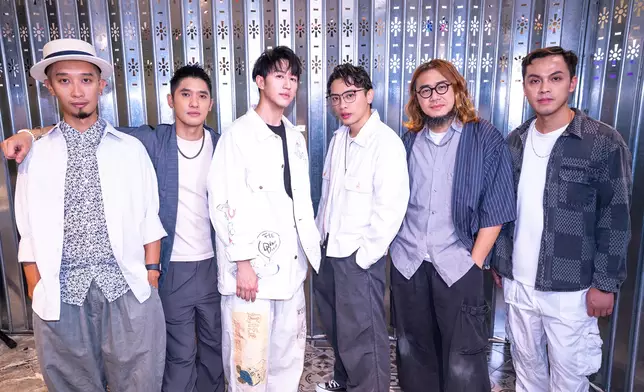 Nowhere Boys邀請馮允謙舉行以英文歌做主題的「Music Night With Jay x Nowhere Boys」。