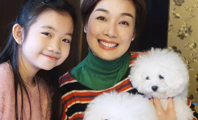 「小Venus」又會去和江美儀拜年。