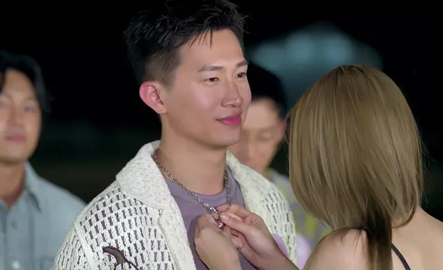 佢一句冇GM符，搞到全世界都冧埋一份。