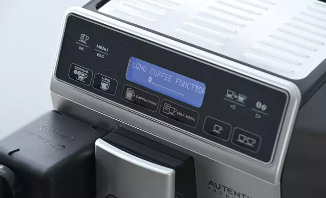 屏幕會顯示現正製作的咖啡及製作進度，清晰易明。