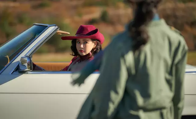 李荷妮主演的《愛麻夫人熱映中》即將上線。 Netflix twitter圖片