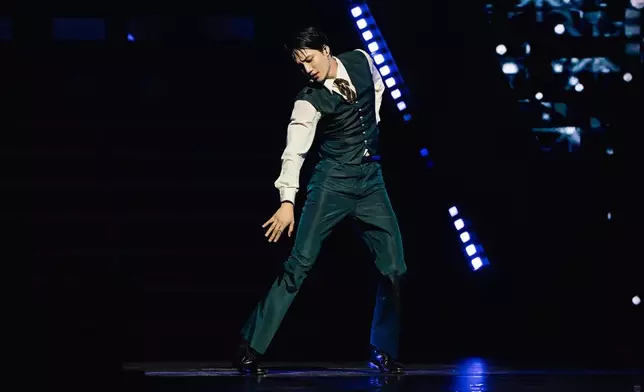 KAI退伍後回歸舞台。EXO官方X圖片