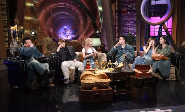 Babyface跟Nina分享交往經過及解答網民問題。