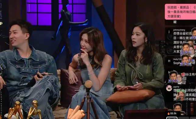 Babyface跟Nina分享交往經過及解答網民問題。