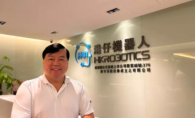 港仔機器人董事長黃曉慶(巴士的報攝)