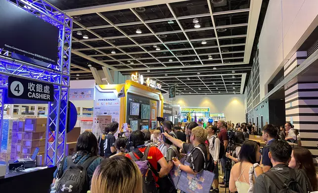 巴士的報記者攝