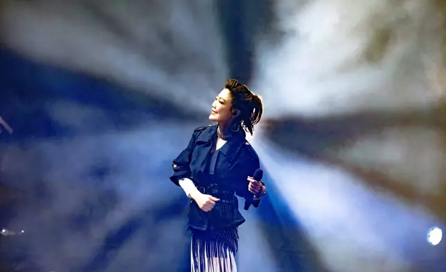 喜獲金曲獎得主蕭煌奇譜新歌《在來的路上》。