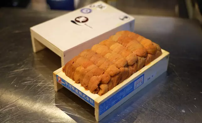 樂師傅菜式愛用海膽，選材為北海道根室海膽。