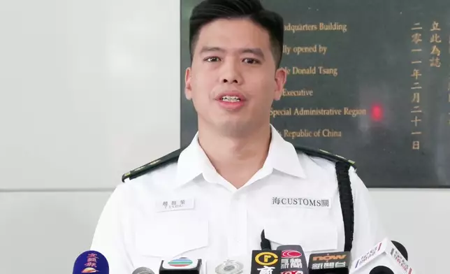 香港海關機場科空運貨物第三組督察趙挺笙。香港海關FB