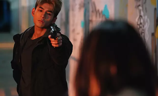 魏浚笙在電影中演出神秘殺手「4號」。