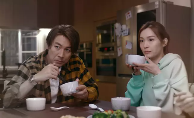 然後其他演員嘅反應同配合，亦起到畫龍點晴嘅作用。