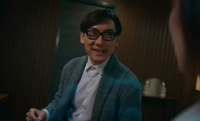 無啦啦被喪質食意粉嘅Ali，將驚驚嘅表情做到淋漓盡致又有可憐感，唔怪之得Patrick Sir話幫到佢入戲。