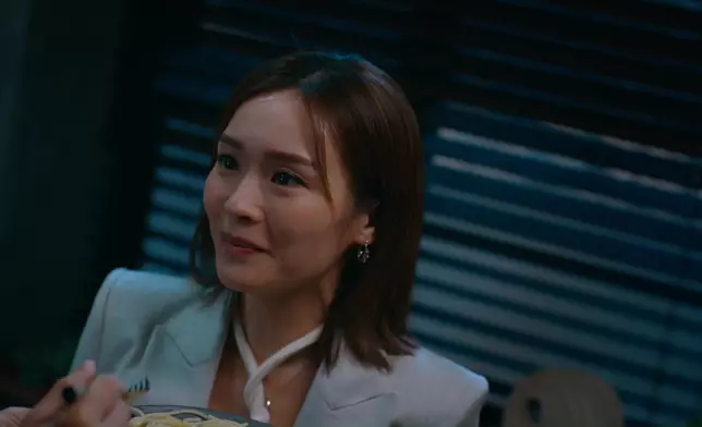 Ali眼眨淚光架驚到。