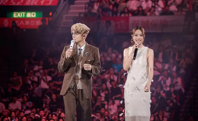 Stephy多謝林家謙早前為她寫了《戲一場》。