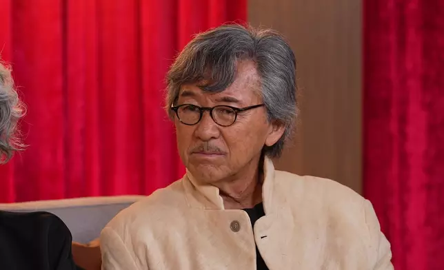 阿Lam、Sally亦爆演唱會不使用提詞機，提詞機反令演唱會加倍緊張。