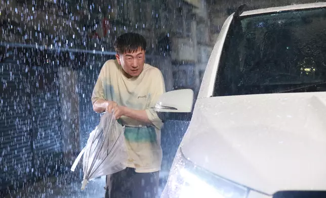 馬貫東雖然係阿Moon嘅兵，但佢因為勝在夠癡心及溫暖，所以佢哋嘅關係都好浪漫架。