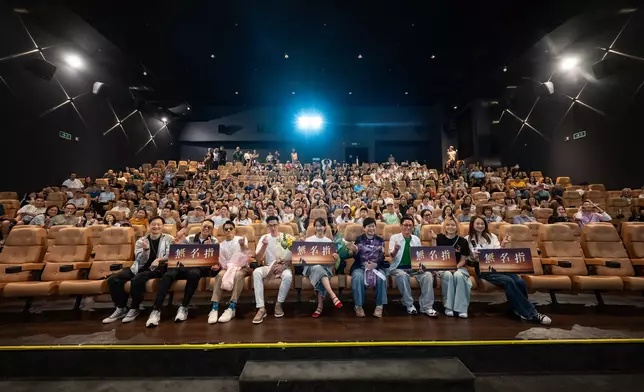 城城稍後將赴馬來西亞，出席當地舉辦的「香港電影巡禮」活動，與馬來西亞的觀眾分享電影《無名指》的感動。