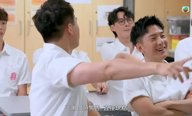 面對三位踢館者，九位求愛勇者如箭在弦。