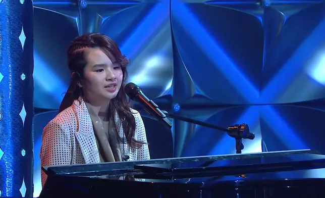 譚耀文組的蕭凱恩Michelle＋胡港豐Andrew《笑忘書》。