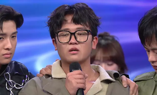 一霖自責哭成淚人。